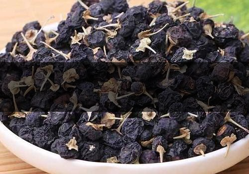 黑枸杞泡水好喝嗎什么味道-會(huì)掉色嗎