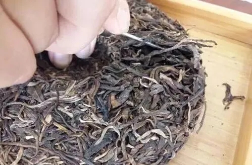 已經(jīng)打開的普洱茶餅應如何更好地存放，短期和長期的方法都教給你?