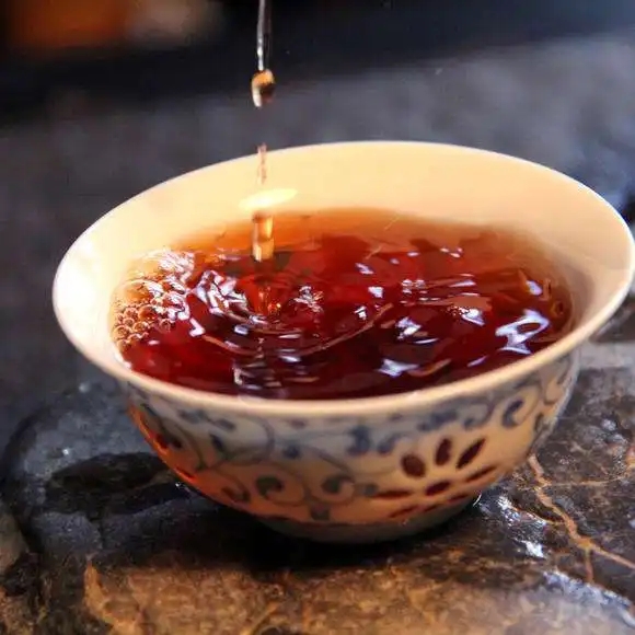 什么季節(jié)喝普洱茶好？喝普洱茶的禁忌和注意事項(xiàng)?