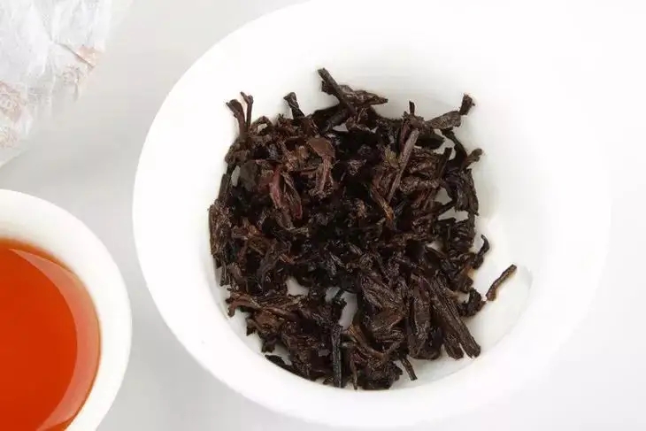 普洱熟茶好壞如何辨別？行家教你3步走！聞茶香、品茶湯、鑒葉底