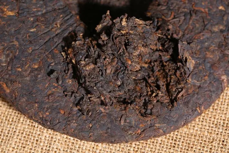 普洱茶的幾個(gè)熱點(diǎn)問(wèn)題解答，看完終于明白了！