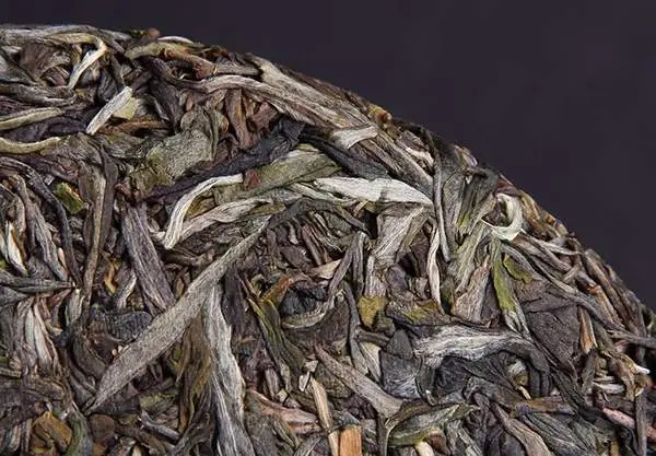 普洱茶屬于什么茶？普洱茶為什么會(huì)越陳越香？