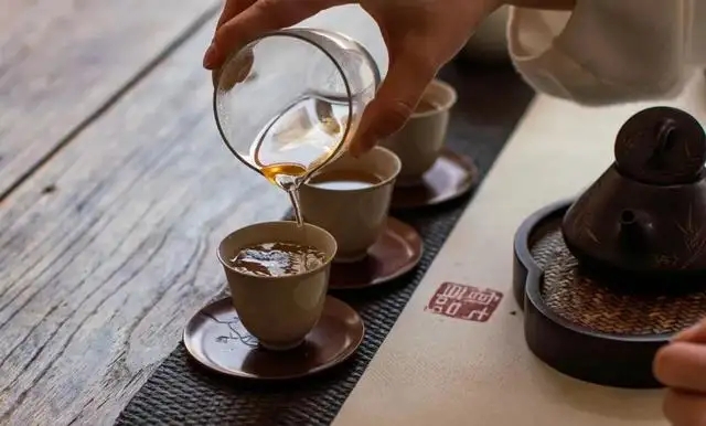 在家喝茶，或許才是我們對抗疫情的貢獻