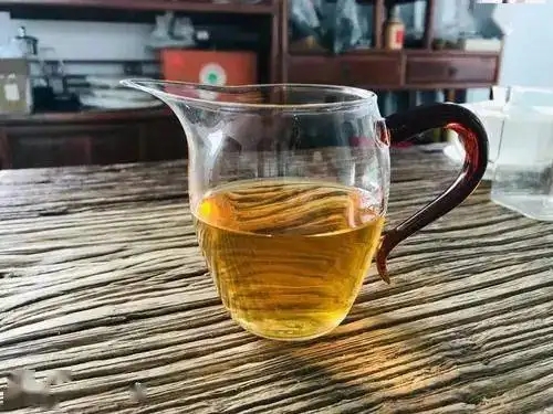 吸煙的人喝茶到底有哪些好處？醫(yī)生這次全說清楚了