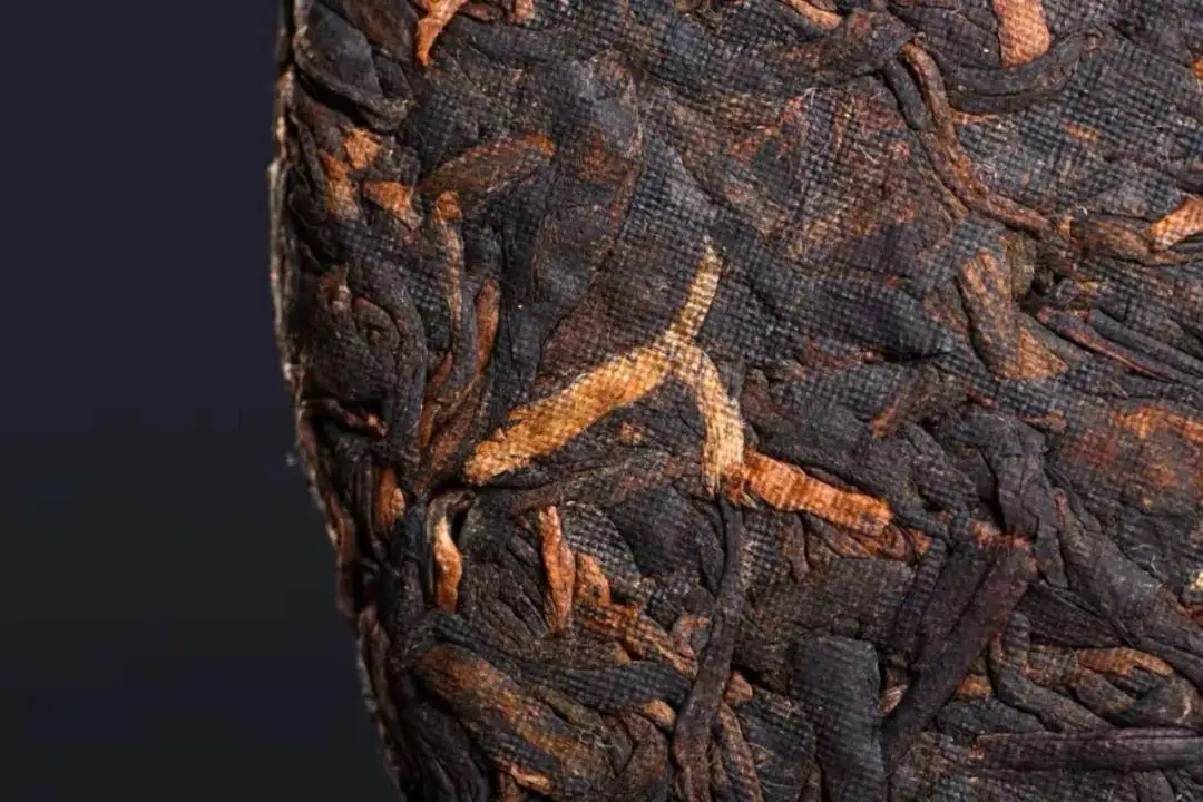 易武熟茶，當(dāng)屬易武地道發(fā)酵